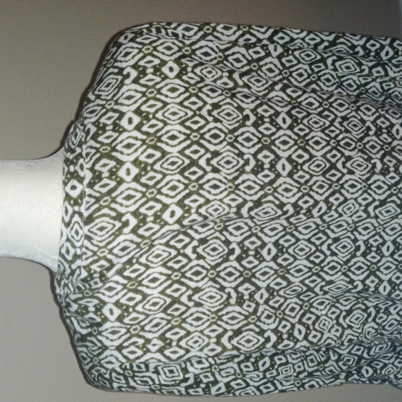 ⭐Cathy Petite⭐ top - Picture 3 of 4